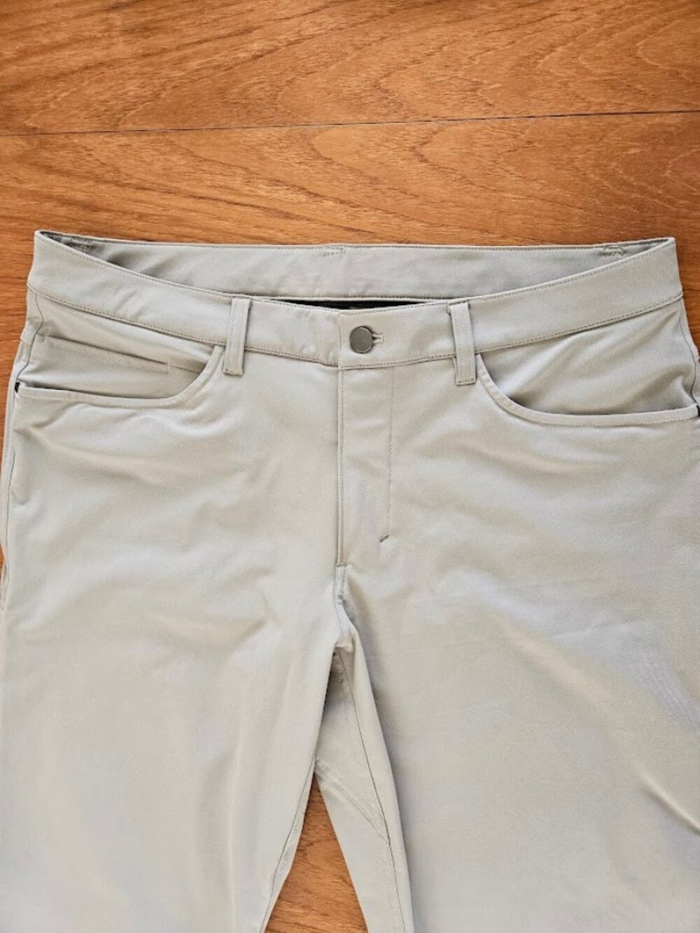 NWT Lululemon ABC Pant Classic 32” Riverstone 34 - Picture 4 of 13